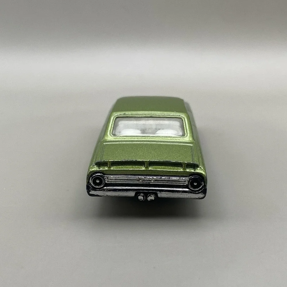 Hot Wheels Diecast Ford Custom '64 Galaxie‎ Metallic Green Malaysia